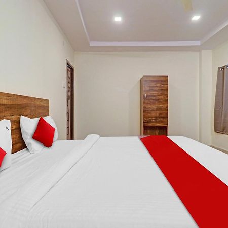 Hotel O R Square Inn Хидерабад Екстериор снимка